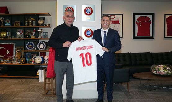 Haydar Arda Çakmak'tan, TFF Başkanı Hacıosmanoğlu'na Ziyaret
