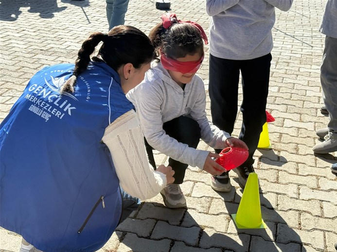 Görme Engelliler Haftası'nda Empati Parkuru ile Duyarlılık Eğitimi